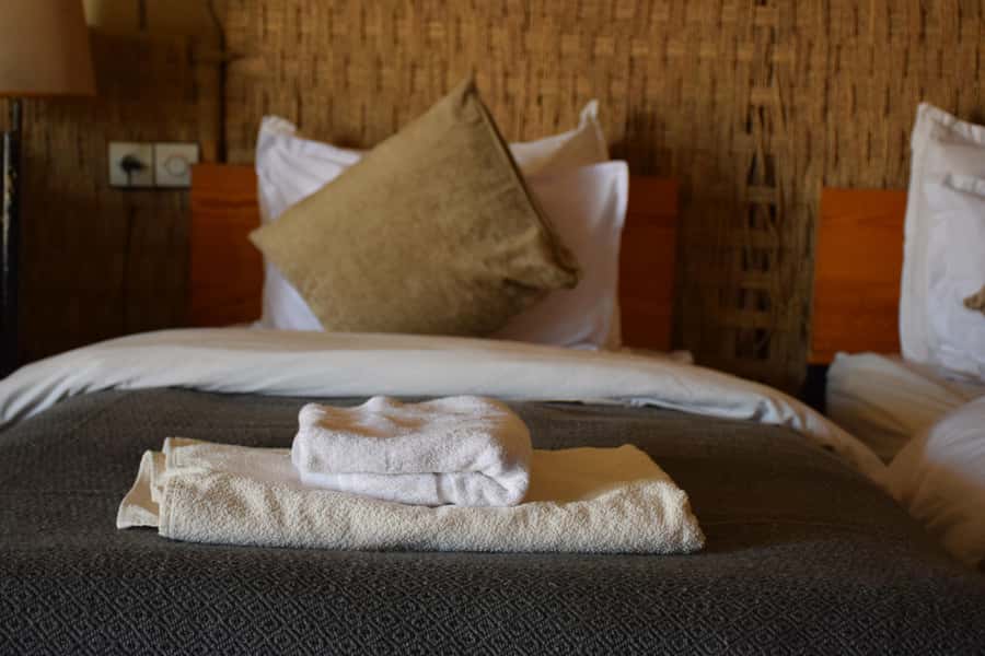 Merzouga: Overnight Stay in Luxury Desert Tent with Dinner - Should you book this Erg Chebbi overnight?