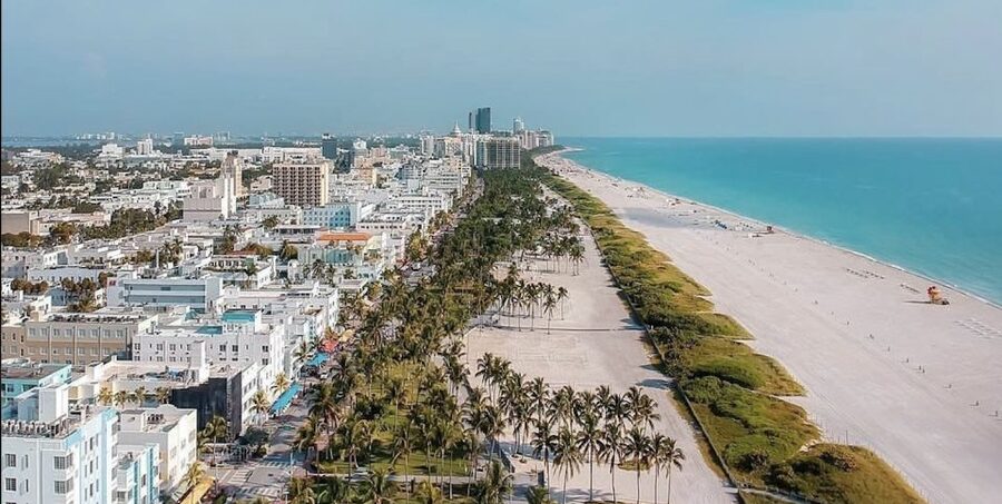 Miami: Private Luxury Airplane Tour with Champagne - Key Biscayne, Fisher Island, and the beach route