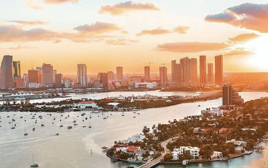 Miami: Private Luxury Airplane Tour with Champagne - Is $159 per person a fair price?
