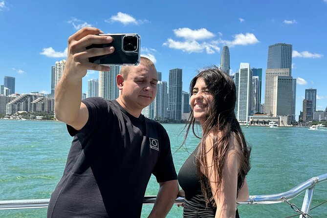 Miami Skyline Boat Cruise Past Millionaire's Homes Optional Stop - Boat layout, seats, and the best place to sit