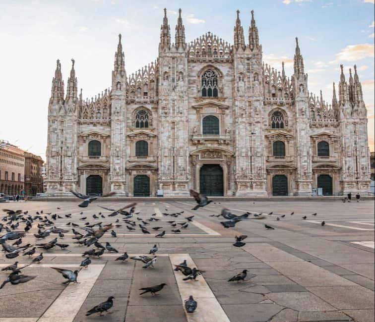 Milano: Luxury Duomo Fast-Track Entry with Lift to Terraces - Starting at Piazza del Duomo