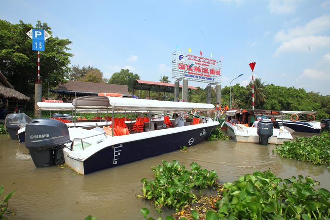 Morning CuChi Tunnels-Tapioca-Secret Traps Luxury Speedboat 2Ways - What the guide adds to the day