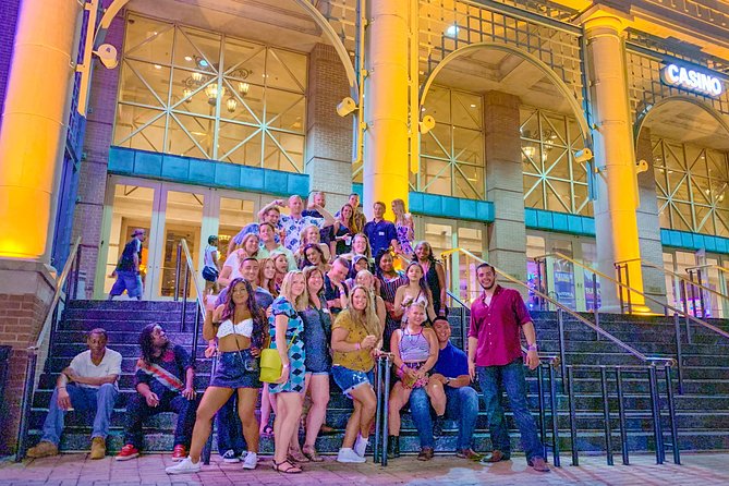 New Orleans VIP Bar and Club Crawl - Karaoke and the best change of pace