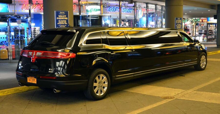 New York City Airports Luxury Arrival or Departure Transfers - What the private vehicle adds