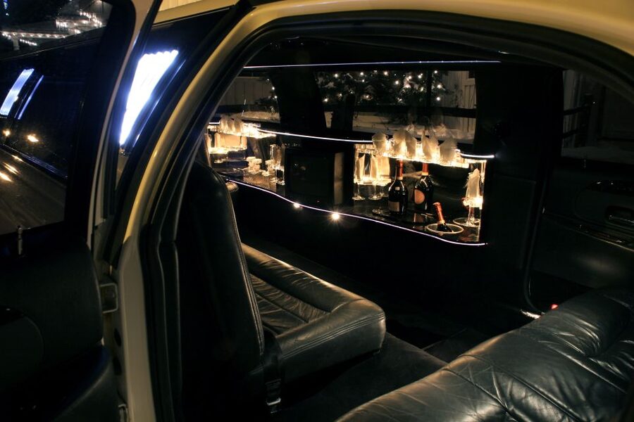 New York City Airports Luxury Arrival or Departure Transfers - Who will appreciate this service most?