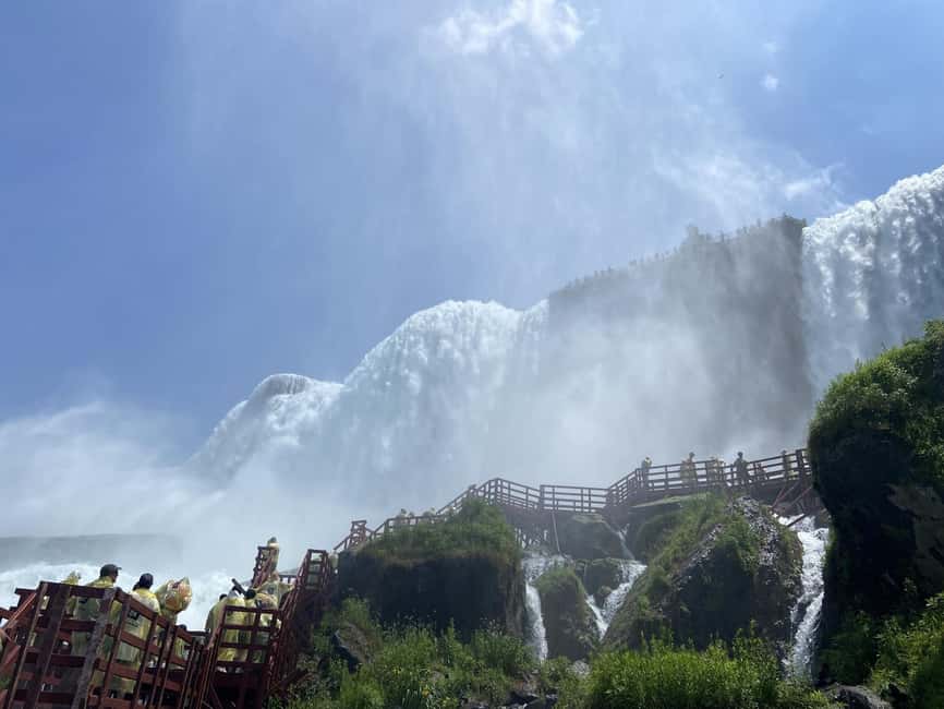 Niagara Falls: VIP Maid of the Mist & Cave of the Winds Tour - Who should choose this four-hour tour?
