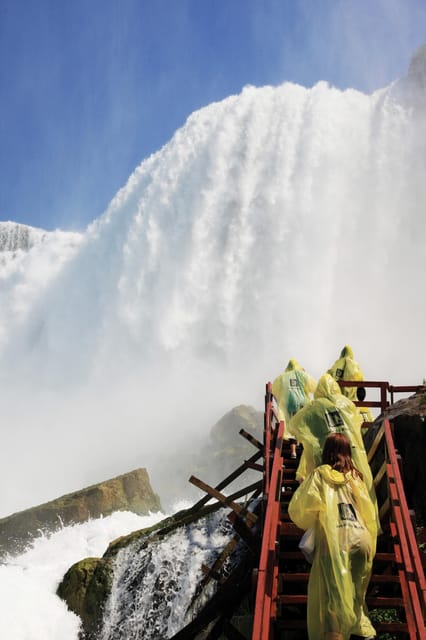 Niagara Falls: VIP Maid of the Mist & Cave of the Winds Tour - Practical planning for weather, bags, and cancellations