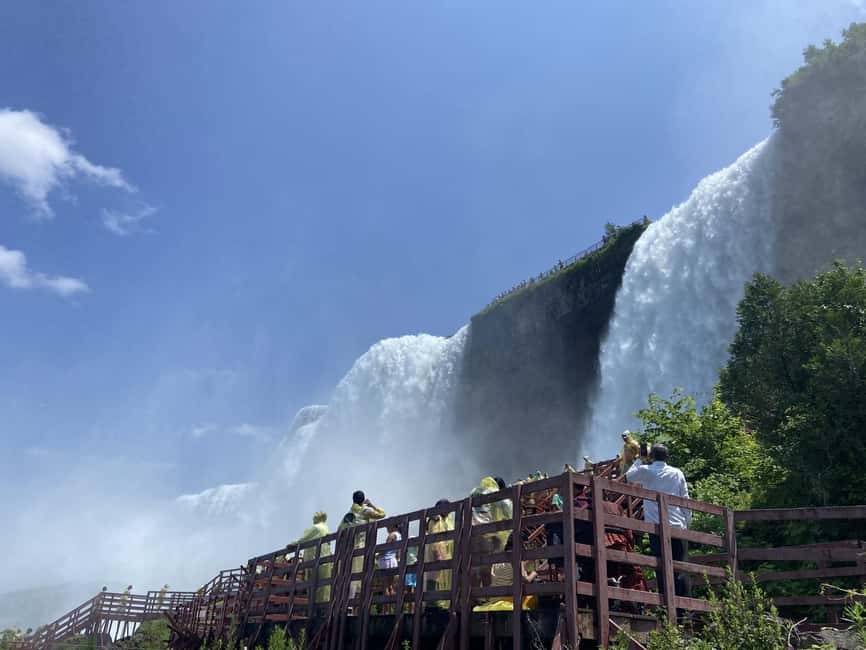 Niagara Falls: VIP Maid of the Mist & Cave of the Winds Tour - The first Maid of the Mist boat ride
