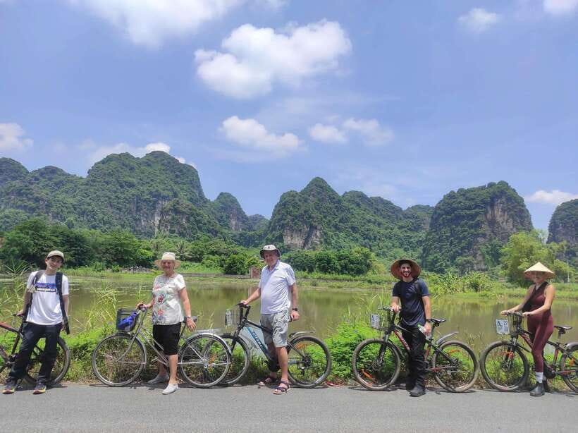 Ninh Binh Luxury Day Tour - Small Group - All included - Tam Coc by rowboat