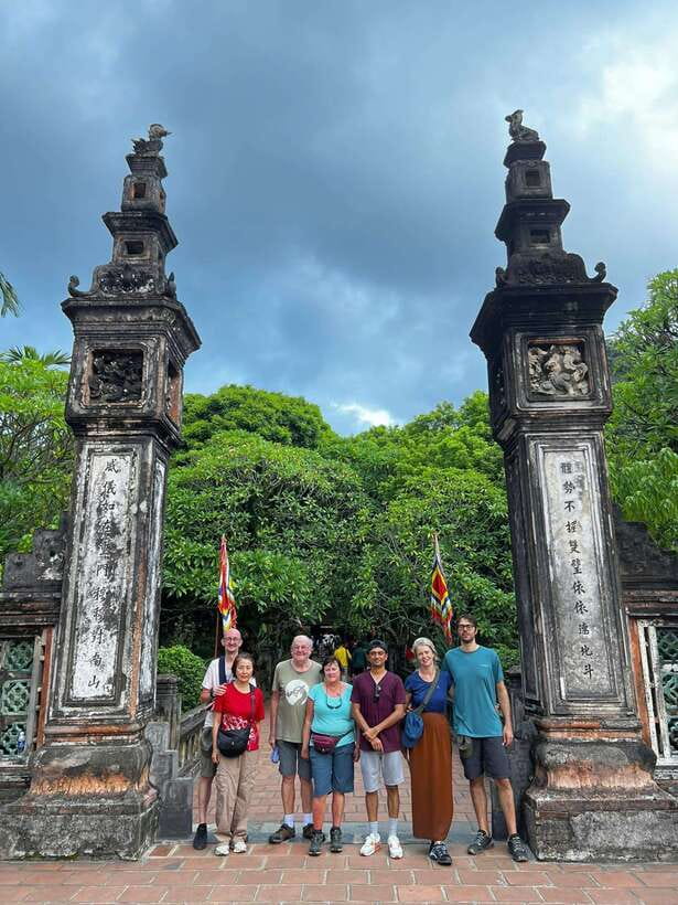 Ninh Binh Luxury Day Tour - Small Group - All included - Mua Cave and the view from Ngoa Long Mountain