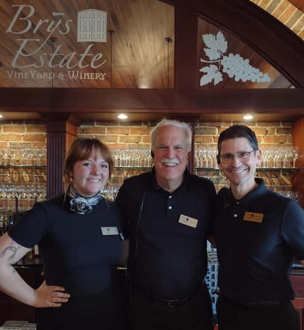NON BUS VIP GMC YUKON Old Mission Traverse City Wine Tour - The real cost of a $89 wine tour