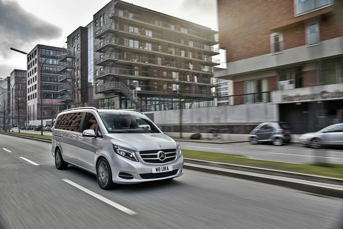 Nottinghamshire to London Heathrow Airport (LHR) Luxury Transfers - Leaving Nottinghamshire without the station shuffle