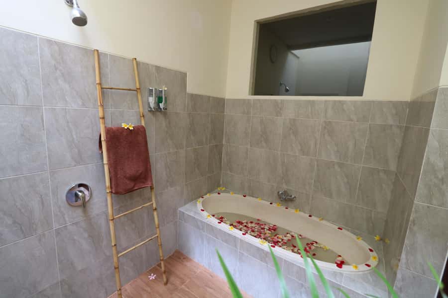Nusa Dua: Luxury Balinese Massage with Hotel Transfers - Communication, comfort, and therapist preferences