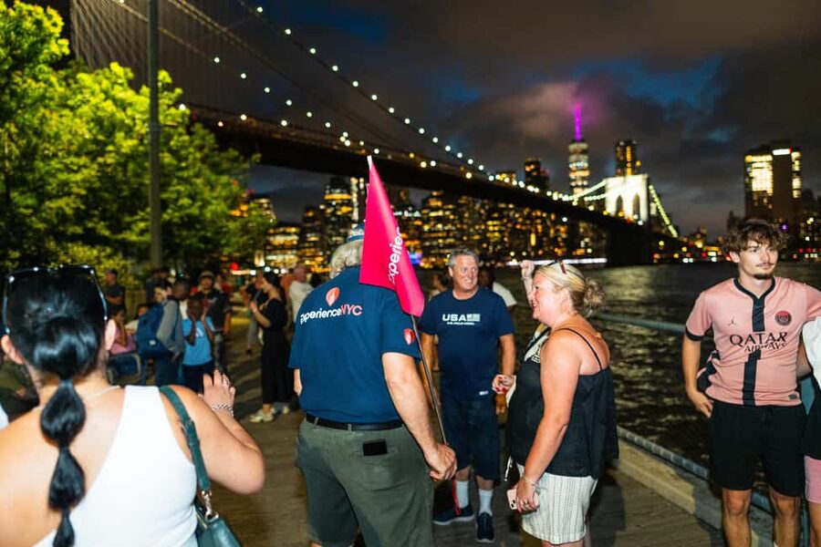 NYC at Night: 3-Hour Luxury Bus Tour of Top Highlights - What the bus and guide add