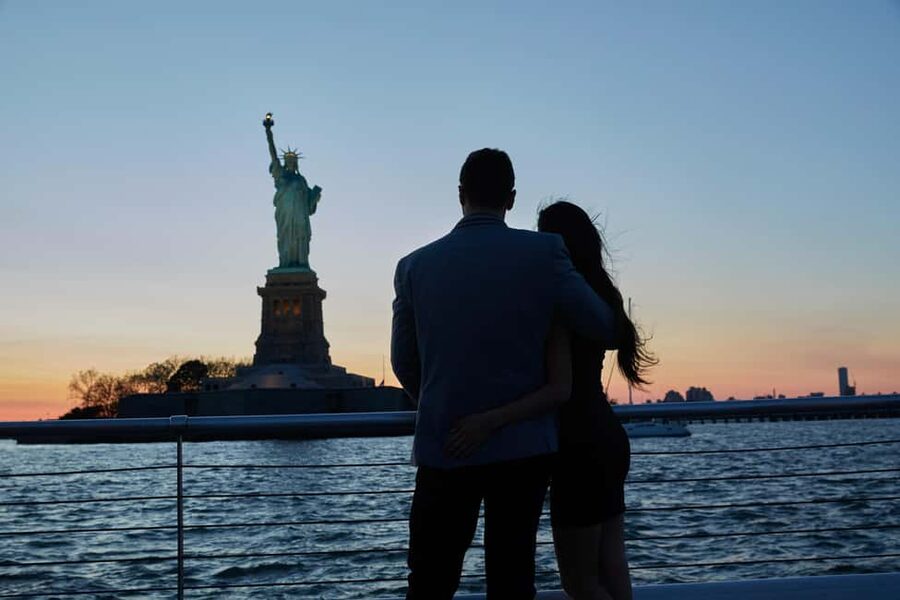 NYC: City Cruises Luxury Brunch, Lunch or Dinner Cruise - What the meal and drinks are really like