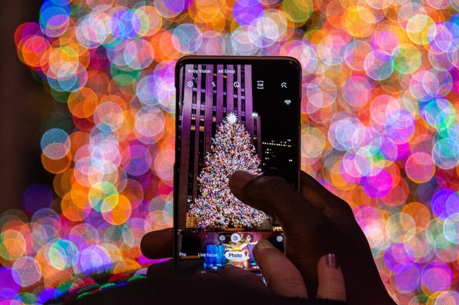 NYC: Dyker Heights and NYC Holiday Lights Luxury Bus Tour - Who will enjoy this tour most