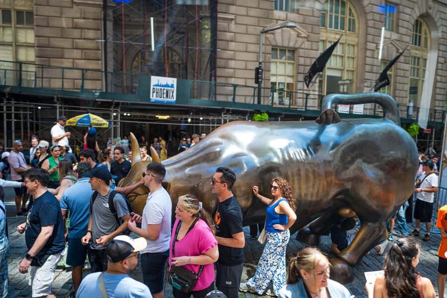 NYC: Half-Day Luxury Bus Tour of Top Highlights - Statue of Liberty views without the ferry