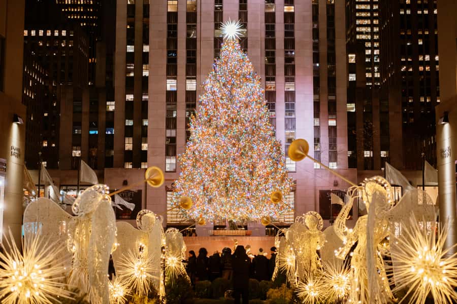 NYC: VIP Rockefeller Center Tour with Observation Deck Entry - Priority access to Top of the Rock