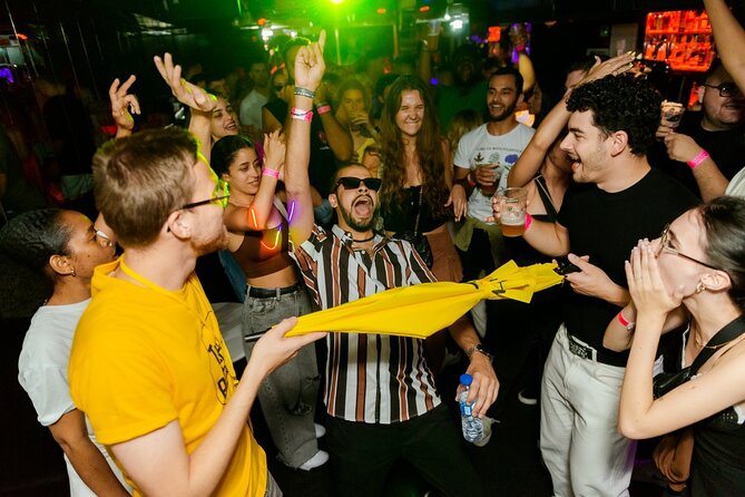 NYE Pub Crawl + VIP Club Entry - Two bars, welcome shots, and the open bar