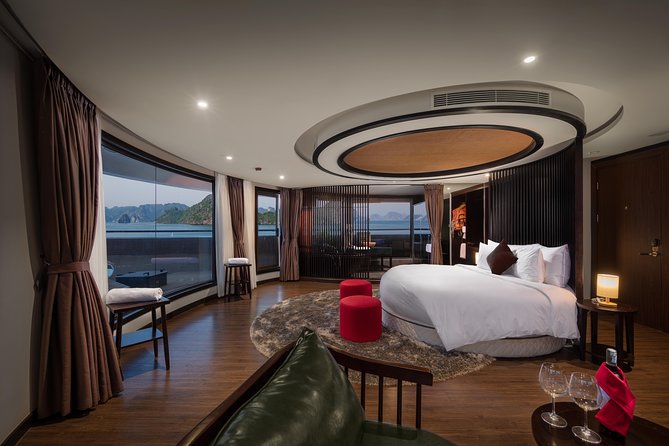 [OFFICIAL]Scarlet Pearl Cruises 5++stars &CATAMARAN ULTRA LUXURY - Lunch aboard the catamaran at 1 p.m.