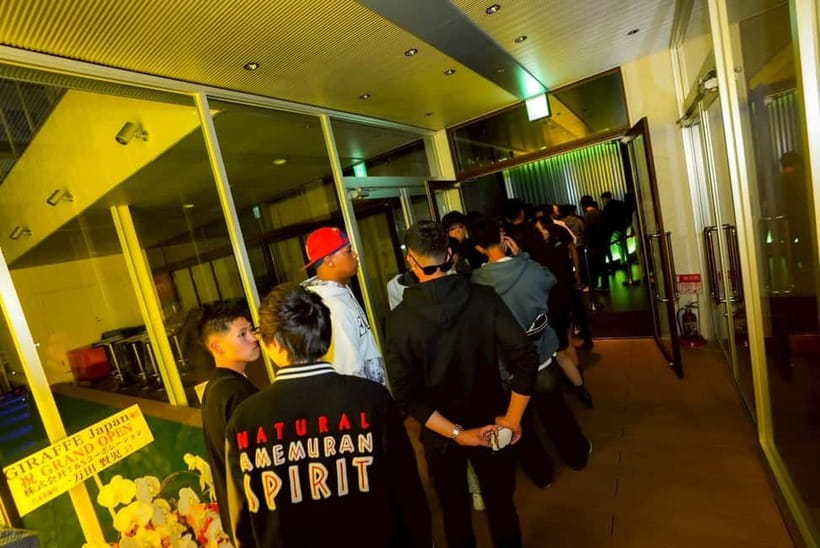 Osaka Dotonbori:GIRAFFE Nightclub Ticket with Drink/VIP Plan - VIP tables, champagne, and the midnight rule