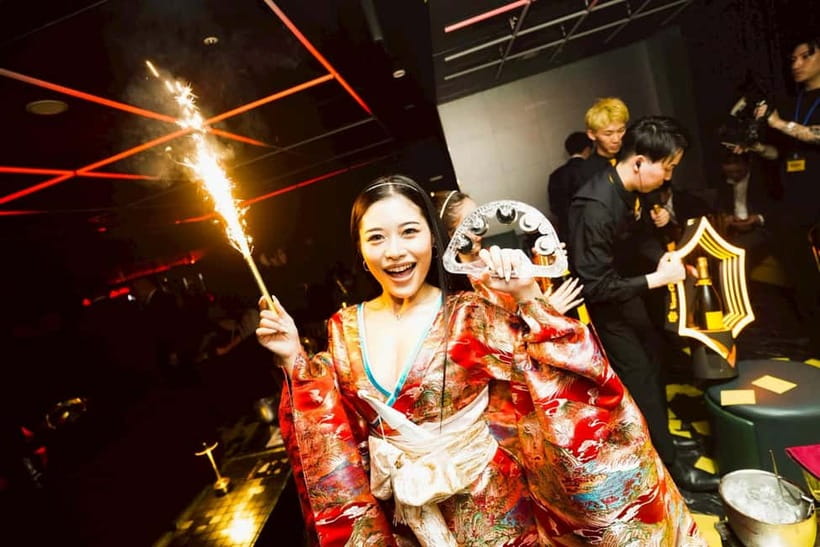 Osaka Dotonbori:GIRAFFE Nightclub Ticket with Drink/VIP Plan - Music, performances, and the feel of the room