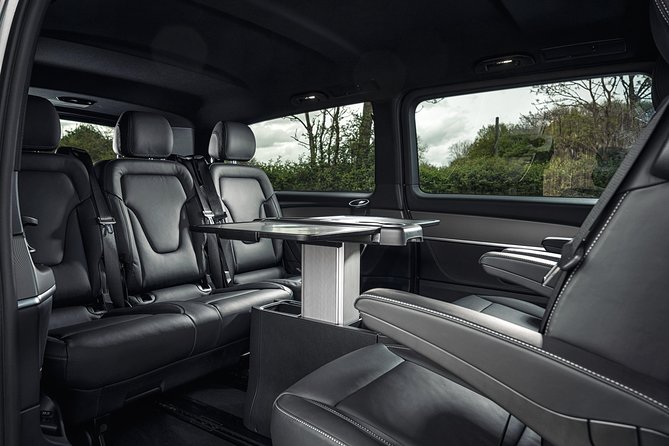 Paris Airport Transfer: Paris Airport CDG to Paris by Luxury Van - The ride from CDG to your Paris address