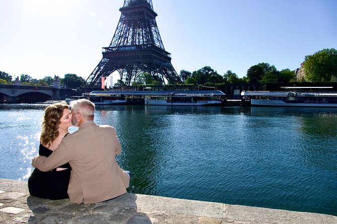 Paris Luxury Private Professional Photoshoot at the Eiffel Tower - What you receive within 48 hours