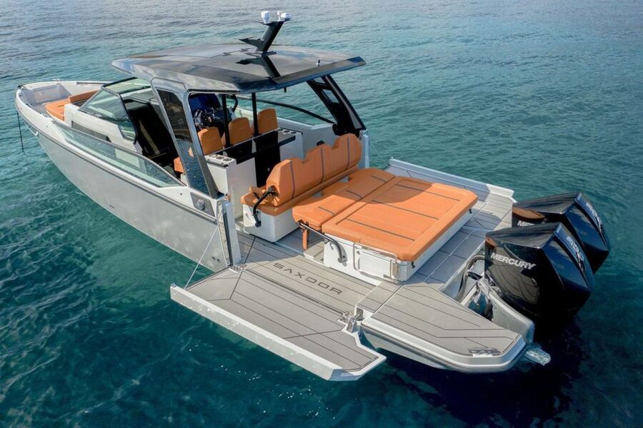 Paros: Private Paros and Antiparos Luxury Speedboat Tour - Livadi finishes the swim-heavy route