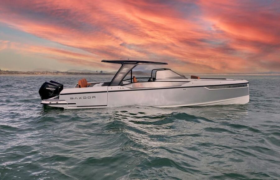 Paros: Private Paros and Antiparos Luxury Speedboat Tour - Leaving Aliki for a day on the water