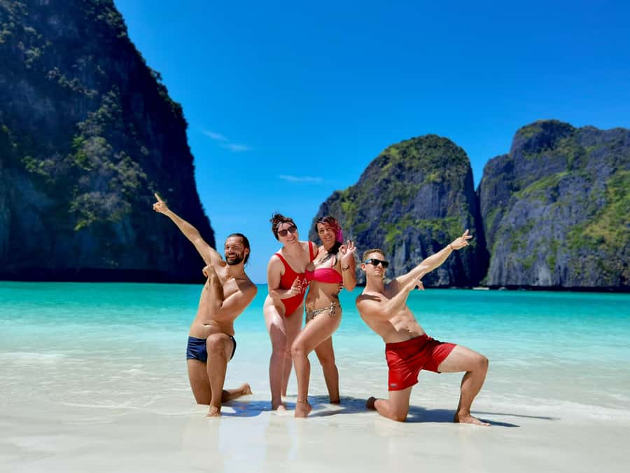 Phi Phi: Luxury Private Longtail Boat to Maya Bay with Lunch - A private way to see Phi Phi’s famous coast