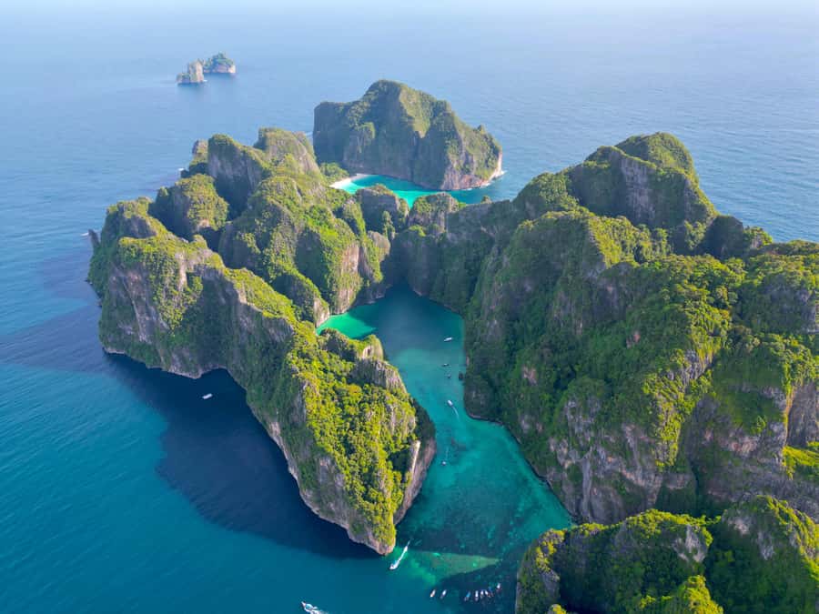 Phi Phi: Luxury Private Longtail Boat to Maya Bay with Lunch - Maya Bay: beautiful, protected, and best early