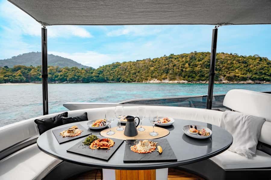 Phuket: Luxury HYPE Yacht to Phang Nga Bay and Hong Island - Key points before you book