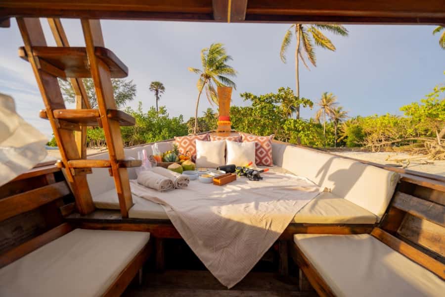 Phuket: Luxury Private Longtail Boat Islands Discovery Tour - Kai Nui: snorkeling and clear water