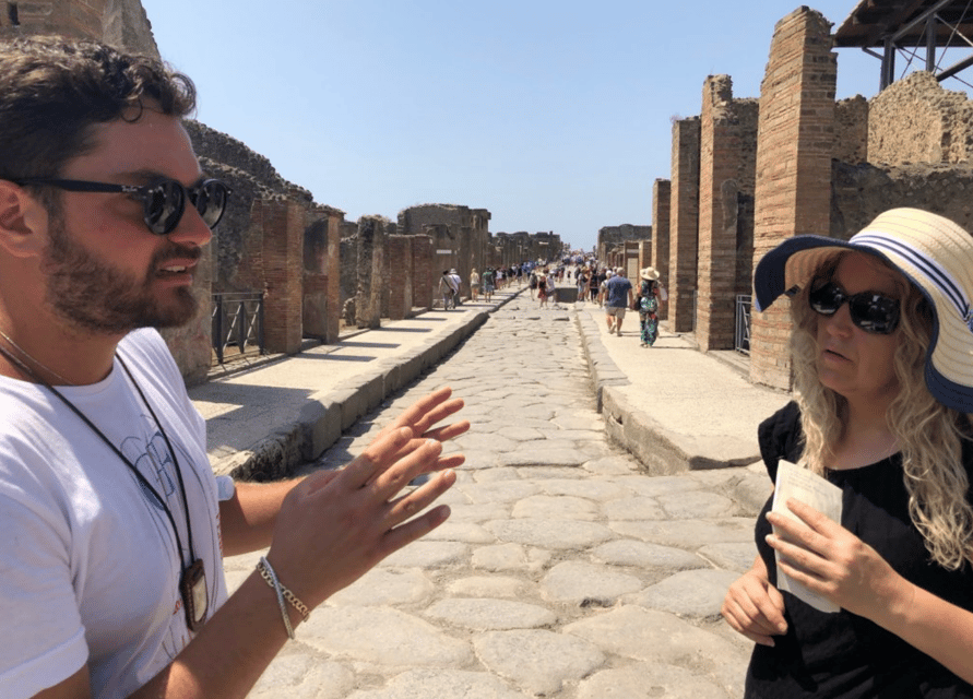 Pompeii VIP 3h Tour: Skip-the-line with your Archaeologist - Antiquarium objects and the evidence behind the story