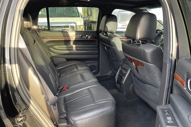 Port Canaveral to Orlando Airport MCO Luxury Sedan - Who gets the best value from this service?
