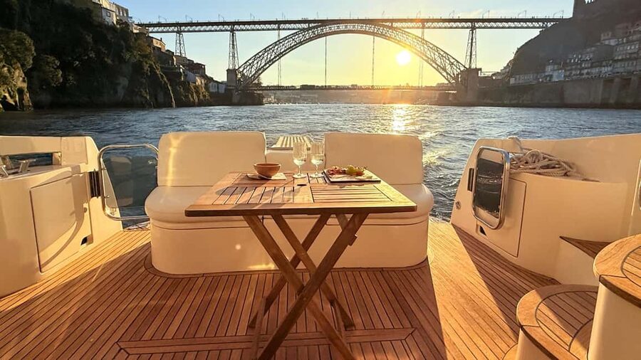 Porto: Luxury 6 Bridges Yacht Cruise with Wine & Snacks - Price and value at $64