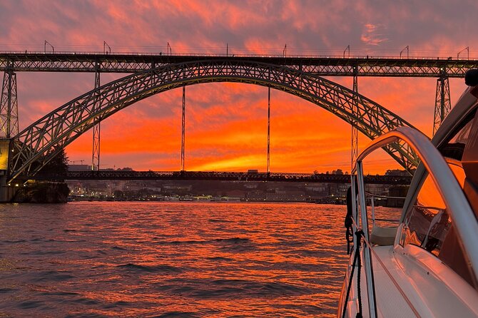 Porto: Luxury Yacht Cruise with Wine Tasting & Snacks - What happens during the two-hour cruise