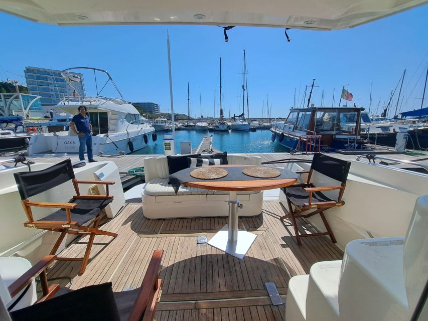 Porto: Luxury Yacht Tour of the 6 Bridges and Douro Estuary - The best time to book and what to bring