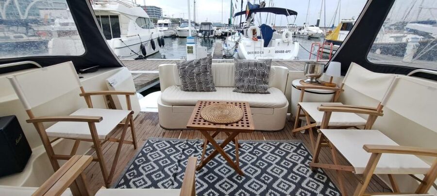 Porto: Luxury Yacht Tour of the 6 Bridges and Douro Estuary - Who will enjoy this most