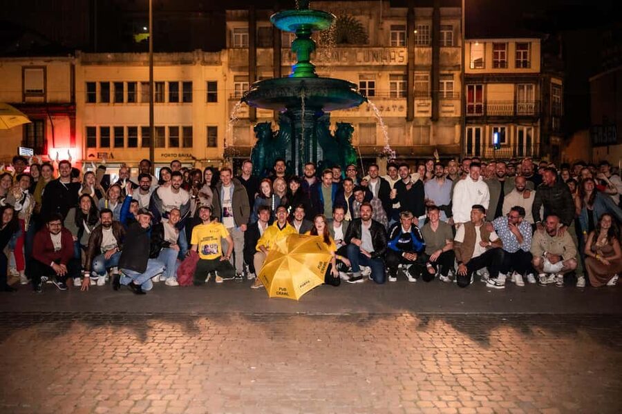Porto: Pub Crawl with 7 Drinks, Games, and VIP Club Entry - Largo de Alberto Pimentel and the first two hours