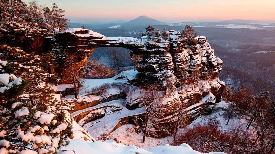 Prague: VIP Bohemian Saxon Switzerland: 2 Countries in 1 Day - Choosing your Bohemian Switzerland route
