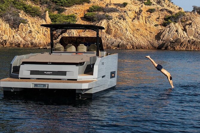 Private 5-Hour Cruise on Brand-New Luxury Yacht in Mykonos (Para Voce) - Why seeing Mykonos from the water changes the day