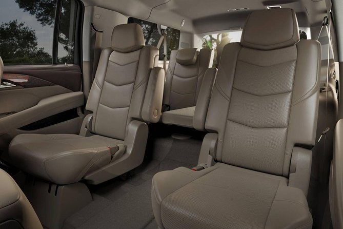 Private Arrival Transfer: From LAS Airport by SUV or Luxury Limo - Child seats, luggage, and practical limits