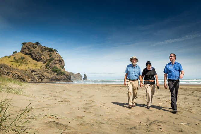 Private Auckland Luxury Tour - Titirangi and the gateway to the Waitakere Ranges