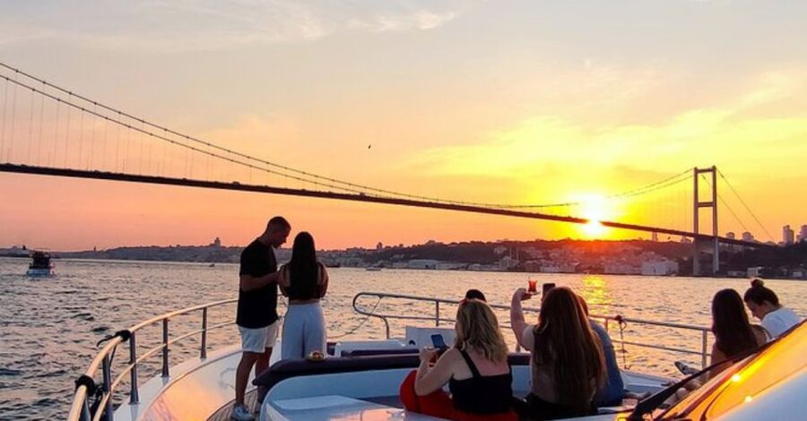 Private Bosphorus Sightseeing Cruise By Luxury Yacht - Dolmabahçe Palace and the European shore