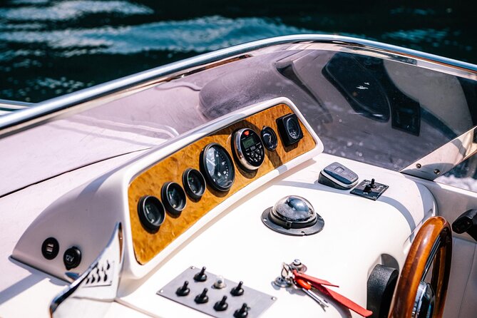 Private Cruise on Lake Como with Luxury Motorboat from 1H to 4H - Why seeing Lake Como from a private boat matters