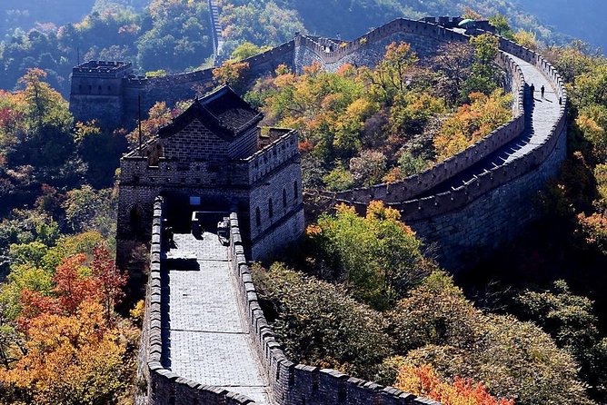 Private Day Tour of Mutianyu/Badaling Great Wall w/VIP Fast Pass - Mutianyu or Badaling: pick the wall section carefully