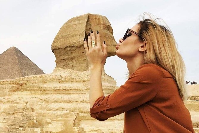 Private Day Tour to Giza Pyramids, Sphinx & Saqqara + Luxury Nile Dinner Cruise - Guide quality and the private experience