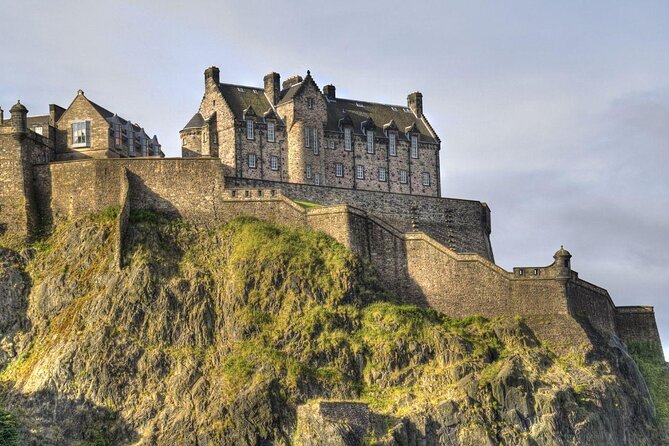Private Edinburgh City 4-Hour Guided Tour in a black cab LEVC TX - Key points to know before booking
